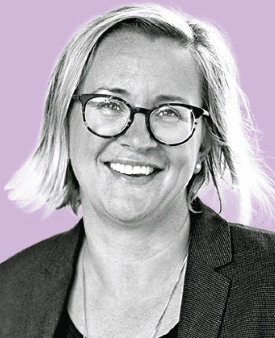 Svartvitt porträtt av docent Johanna Lanner.